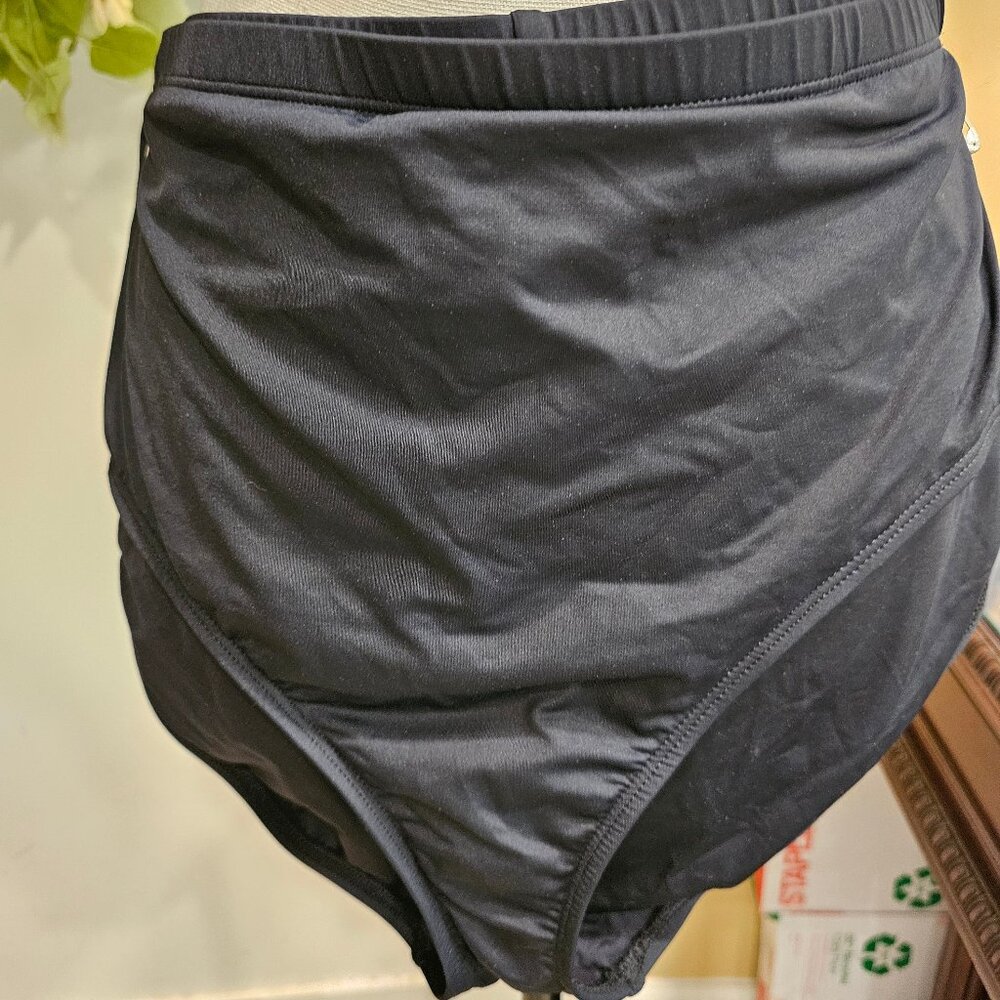 NWT La Blanca Island Goddess Shirred Band Hipster Size 18W ,Black Reg. $54